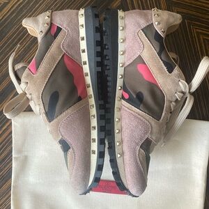 Authentic Valentino Garavani sneakers!